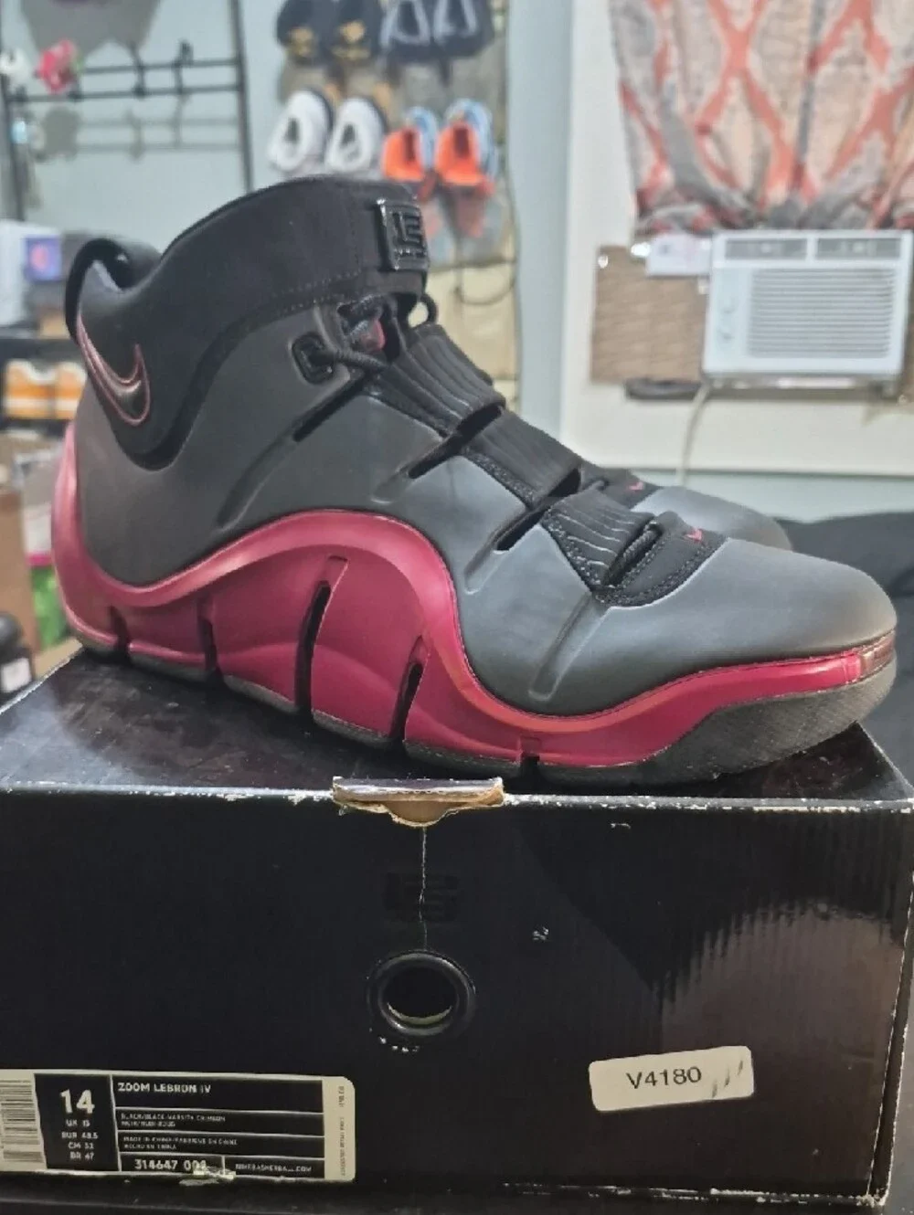 Nike Zoom LeBron 4 'Black Crimson' (2007) Mens 14 EUC W/OG BOX